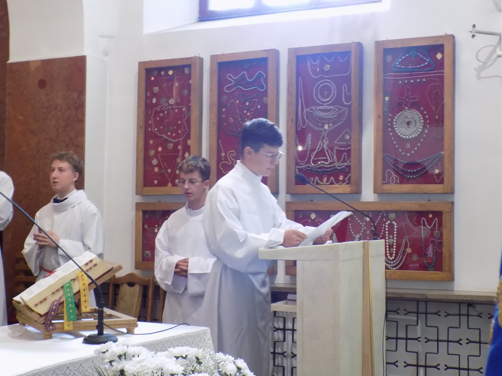 Zdjęcie Rozp roku 2025-2026 (08)1412f6d1-9ee9-412f-a909-dddce72a5d13.JPG w galerii Uroczyste rozpoczęcie roku szkolnego 2025/2026